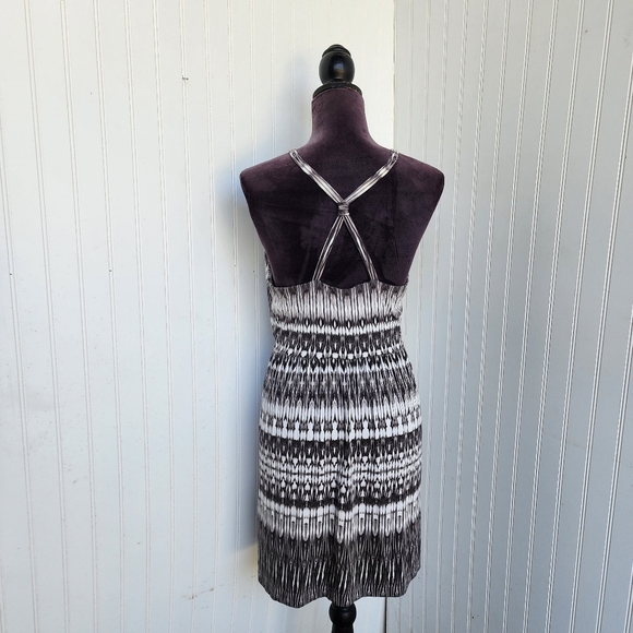 Cynthia Rowley Stretch Aztec Woman's Gray White Knit Casual Sheath Dress S - Picture 13 of 14